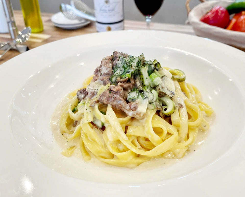 画像をギャラリービューアに読み込む, 飛騨牛すき焼きの贅沢クリーム(生パスタ付き)